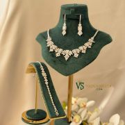 تصویر  سرویس نقره زنانه کد SRE103